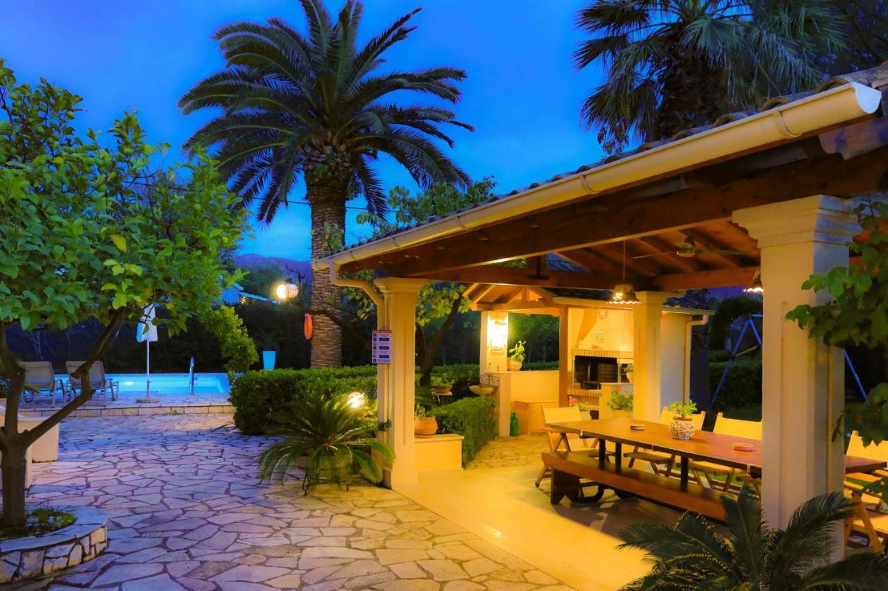 Villa Marina Mare アカラヴィ エクステリア 写真