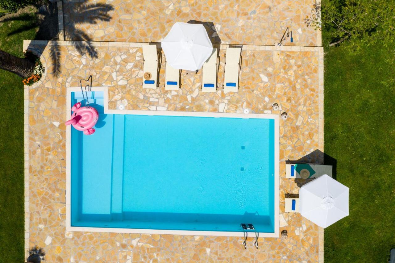 Villa Marina Mare アカラヴィ エクステリア 写真
