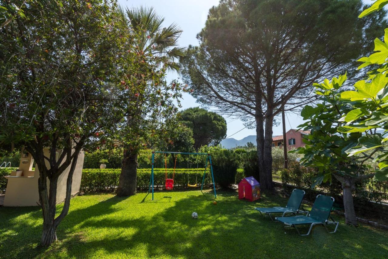 Villa Marina Mare アカラヴィ エクステリア 写真